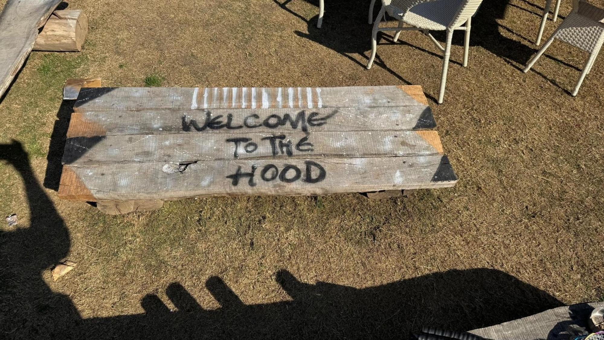 The Hood Hotel Bīr Kültér fotó