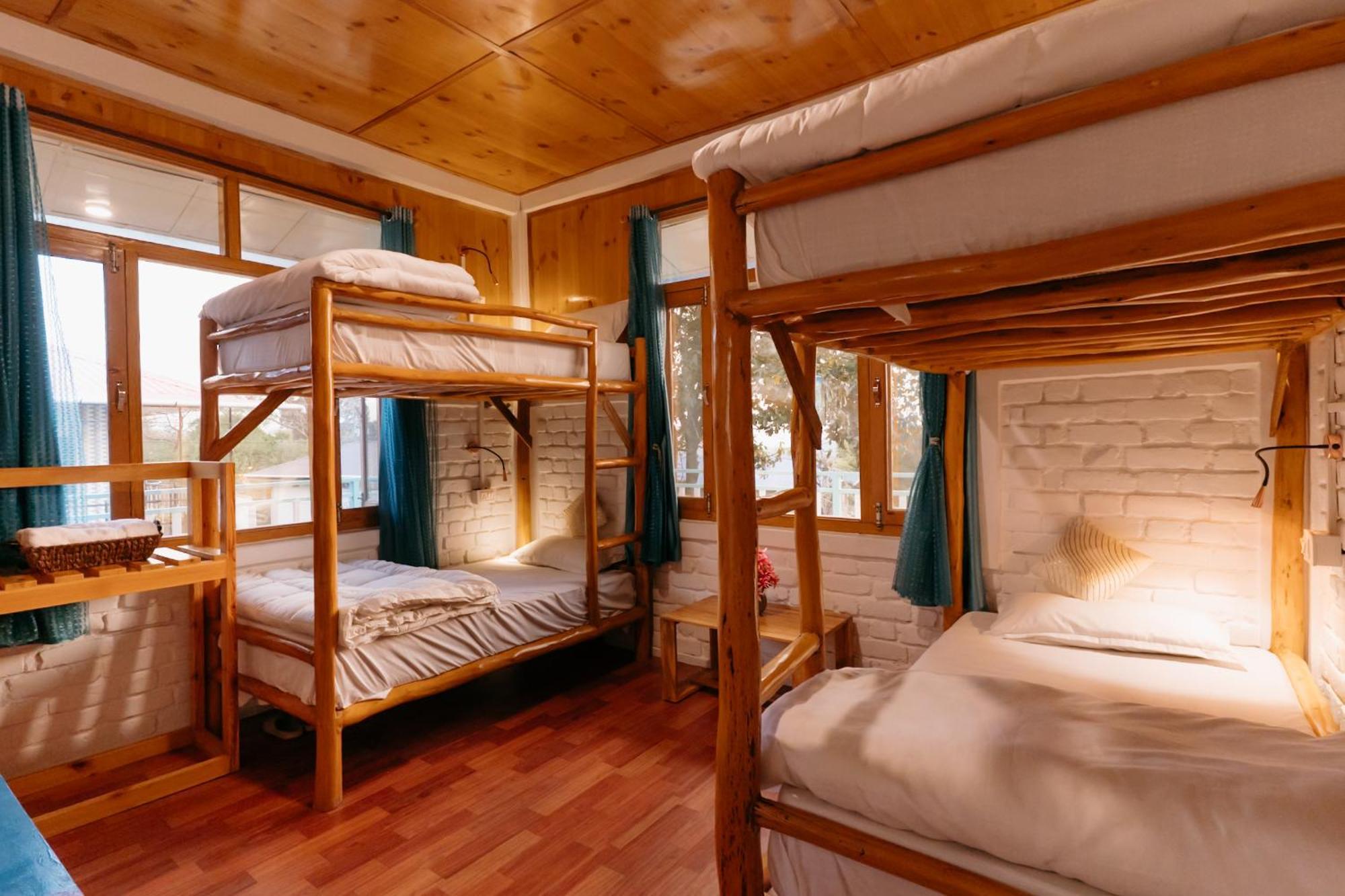 The Hood Hotel Bīr Kültér fotó